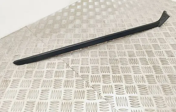 Peugeot 308 Windshield trim 98355043XT