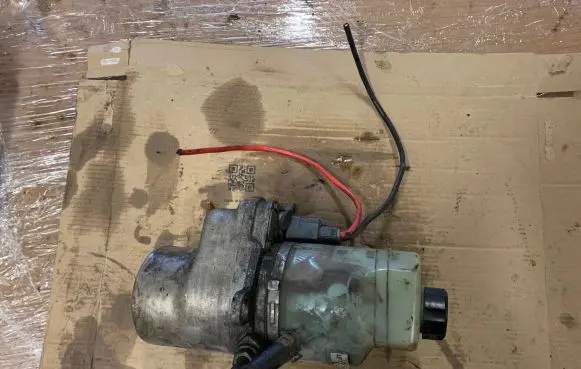 Ford Focus Power steering pump 1040085011094F