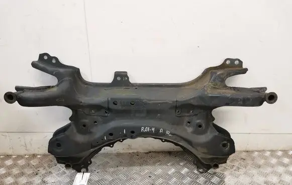 Toyota RAV 4 (XA40) Front subframe
