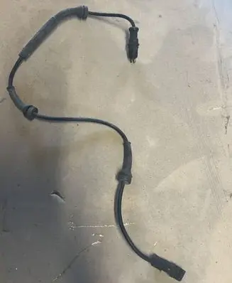 Renault Vel Satis ABS brake wheel speed sensor 8200064125 820006412