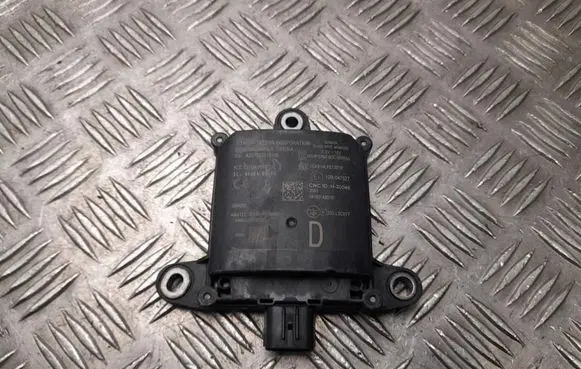 Lexus RX 450H Blind spot module 8816248010