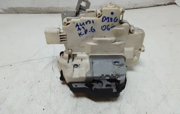 Audi A4 S4 B7 8E 8H Rear door lock 8E0839015AA