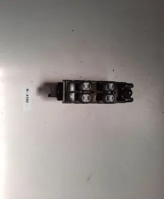 Volvo V70 Electric window control switch 30739980