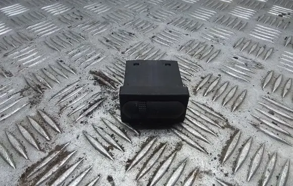 Volkswagen Transporter - Caravelle T4 Seat heating switch 3A0963563A