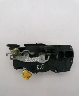 Cadillac CTS Rear door lock 25773438