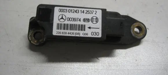 Mercedes-Benz S W220 Airbag deployment crash/impact sensor 2208204426