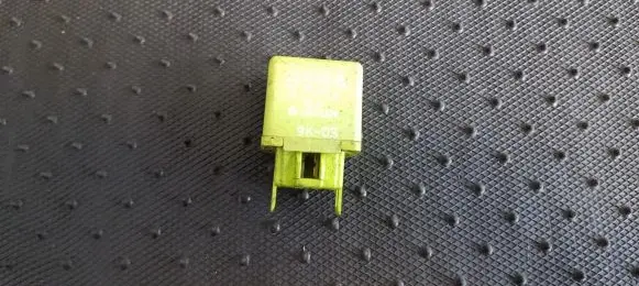 Mazda 323 F Other relay B5B4