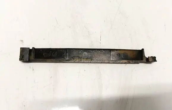 Nissan Almera Tino Slide rail for timing chain 