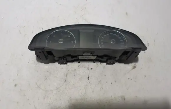 Volkswagen Transporter - Caravelle T5 Speedometer (instrument cluster) 7E0920860J