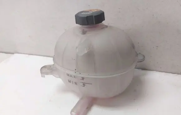 KIA Sorento Coolant expansion tank/reservoir 25430P2000