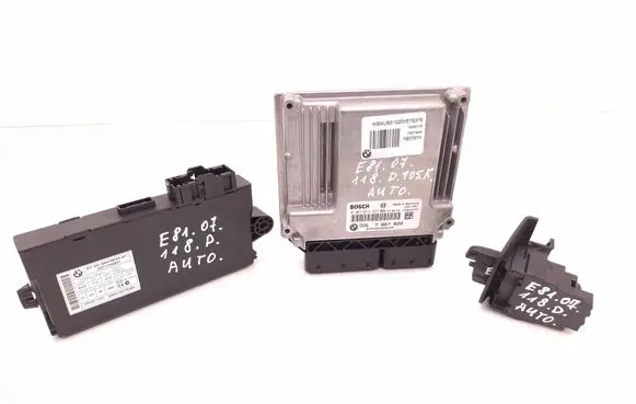 BMW 1 E81 E87 Engine ECU kit and lock set 7807828 0281013537 030025895