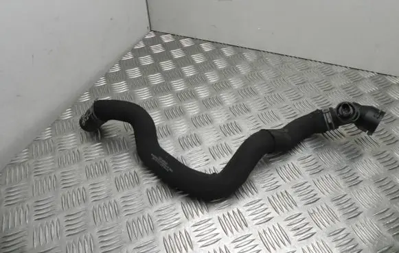 Volkswagen PASSAT B8 Engine coolant pipe/hose 5Q0122051DE VD16825