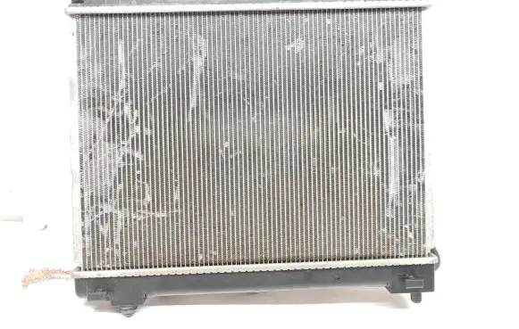 Toyota Yaris Coolant radiator MF4221333583 0M33