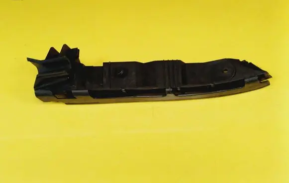 Front bumper mounting bracket