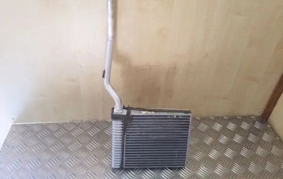 Ford Focus Heater blower radiator