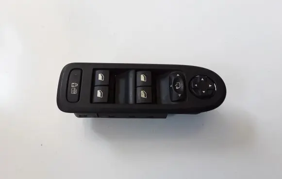 Peugeot 508 Electric window control switch 96659465ZD