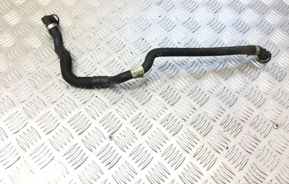 BMW 6 F12 F13 Engine coolant pipe/hose 8647299