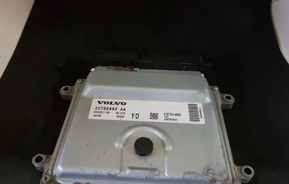 Volvo S60 Engine control unit/module 30788994AA
