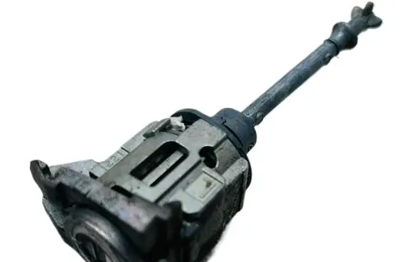 Toyota Avensis T270 Front door lock (next to the handle) OYT26283
