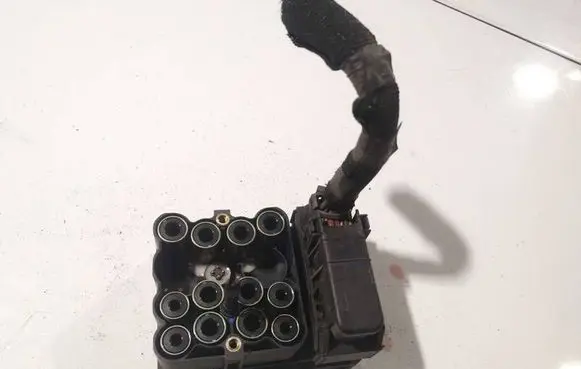Volvo V50 ABS Pump 30647857A