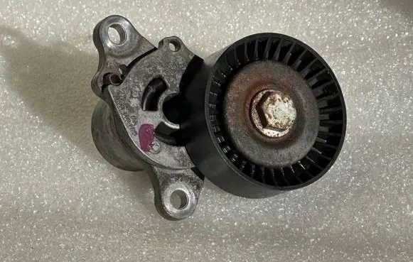 Audi RS5 Alternator belt tensioner 06M903133J