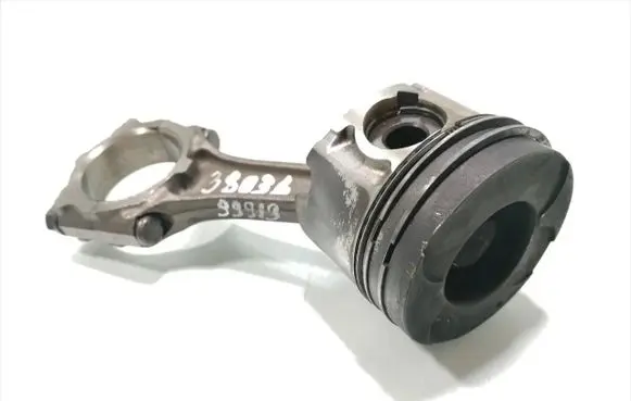Opel Astra J Piston with connecting rod Z17DTH
