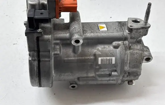 Ford Explorer VI Air conditioning (A/C) compressor (pump) L1MH19D623DD 0424000492