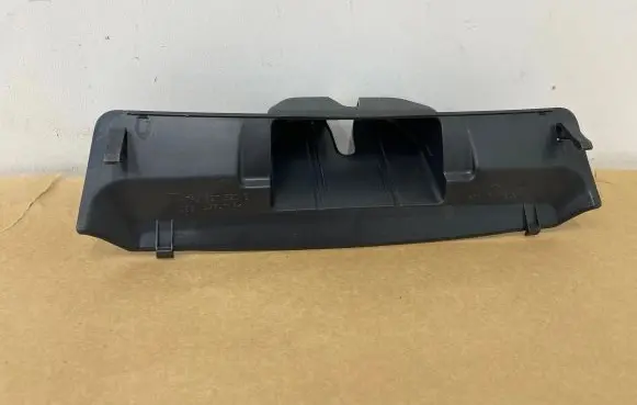 Porsche Cayenne (92A) Tailgate/boot lid lock trim 7P5827520E 7P5827520
