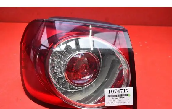 Volkswagen Golf Plus Rear/tail lights 5M0945095S