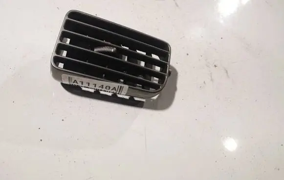 Subaru Forester SG Dash center air vent grill 