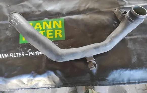 Seat Ibiza IV (6J,6P) Intercooler hose/pipe 6j0145770