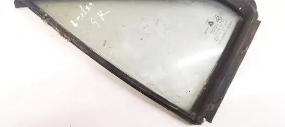 Hyundai Lantra II Rear vent window glass 