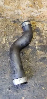 Intercooler hose/pipe