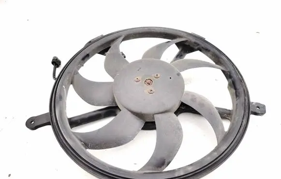 Electric radiator cooling fan