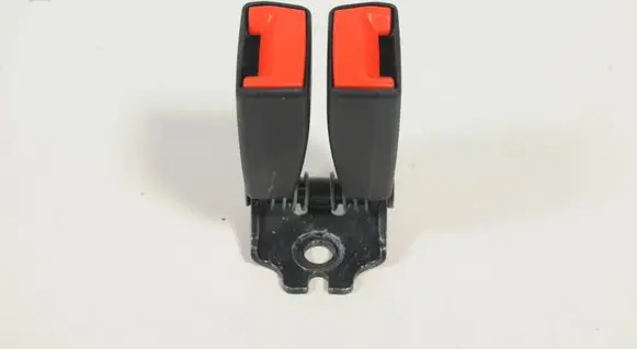 Ford Focus Middle seatbelt buckle (rear) BM51613K21CA3JA6