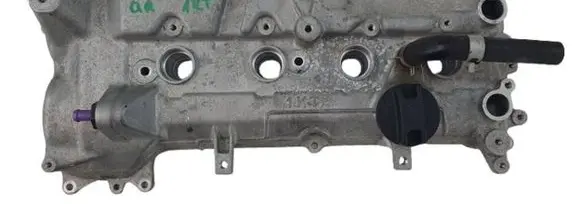 Nissan Qashqai Rocker cam cover 
