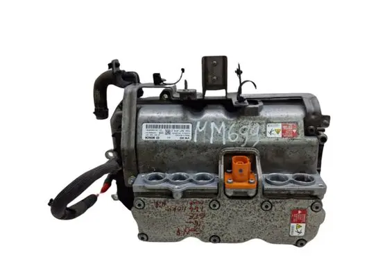 Volkswagen Golf VII Voltage converter inverter 5G0907070E 0437508197