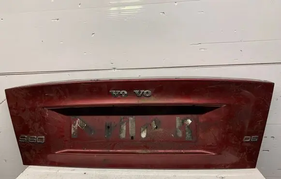 Volvo S60 Trunk door license plate light bar 30634237