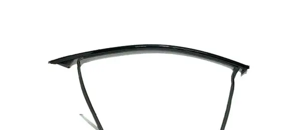 Front door glass trim molding