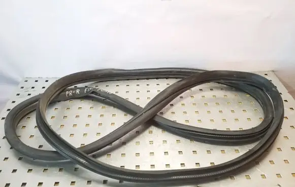 Fiat Grande Punto Front door rubber seal