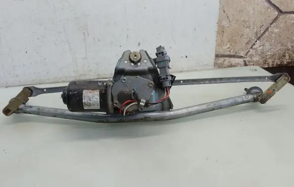 Renault Kangoo I Front wiper linkage and motor