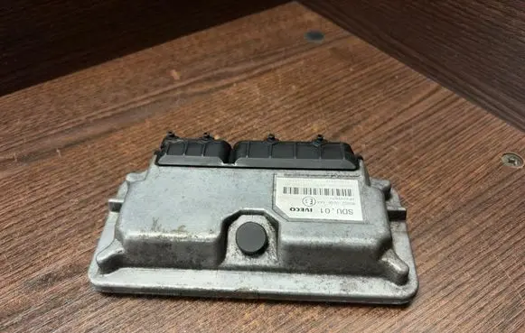 Iveco Daily 4th gen Engine control unit/module 504151573 6160136903