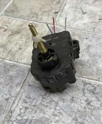 Toyota Avensis Verso Headlight level adjustment motor 