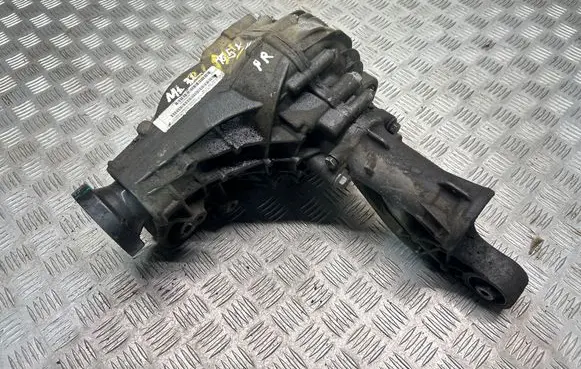 Mercedes-Benz ML W164 Front differential A1643302102