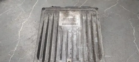 Renault Megane II Engine control unit/module ECU 8200334419