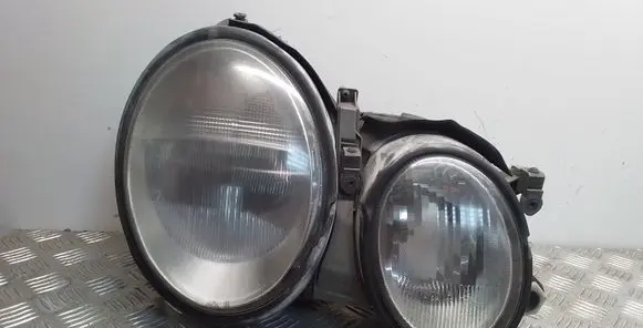Mercedes-Benz CLK A208 C208 Headlight/headlamp