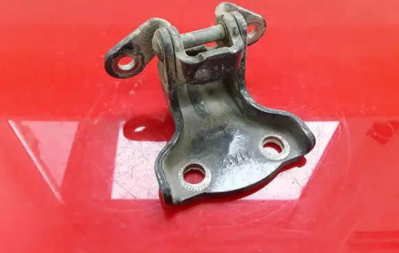Opel Antara Rear door lower hinge A047587 11A12