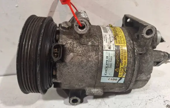 Renault Megane II Air conditioning (A/C) compressor (pump) 8200316164