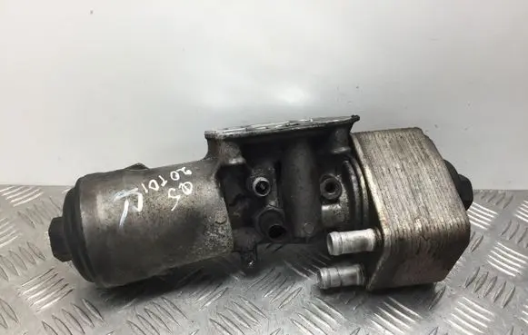 Audi Q5 SQ5 Oil filter mounting bracket 045115389K