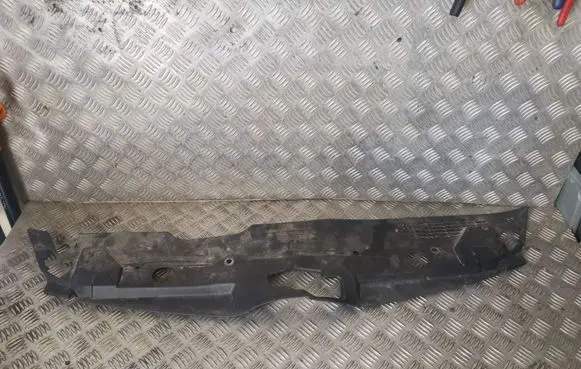 Toyota Corolla Verso AR10 Radiator trim 532890F010